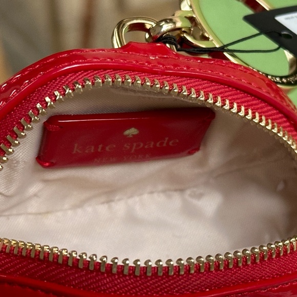 KATE SPADE MWAH LIPS COIN PURSE:NWT 3D LIPS - Picture 12 of 13